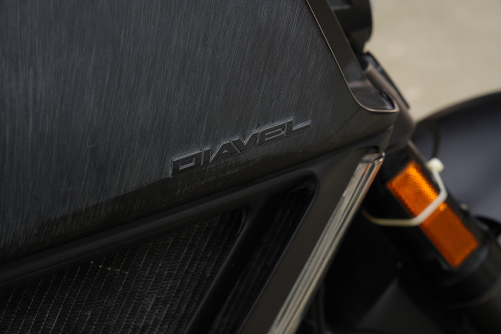 Ducati Diavel Dark Stealth