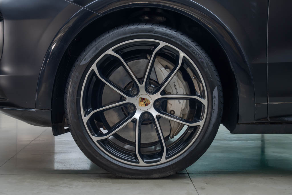 Porsche Cayenne Turbo Coupe