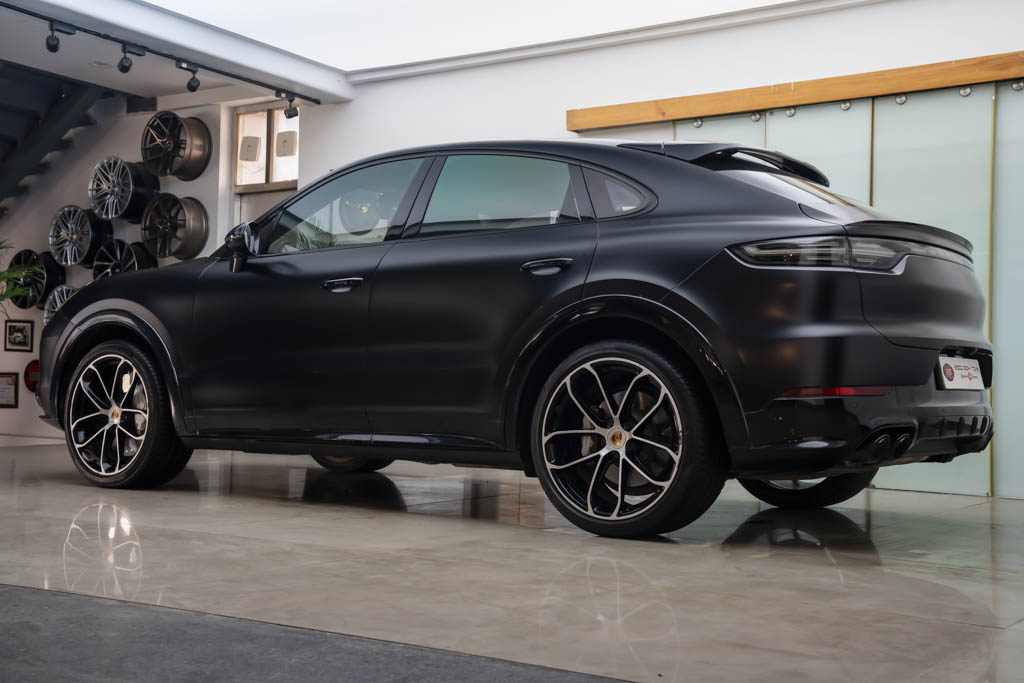 Porsche Cayenne Turbo Coupe 