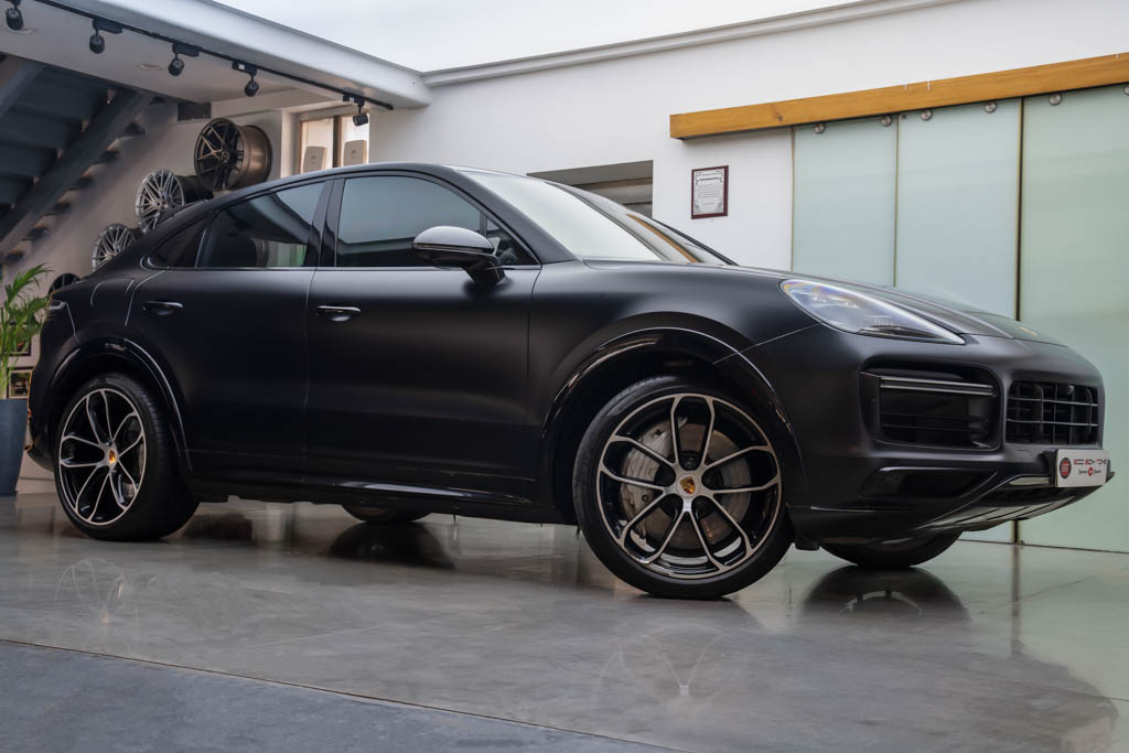 Porsche Cayenne Turbo Coupe 