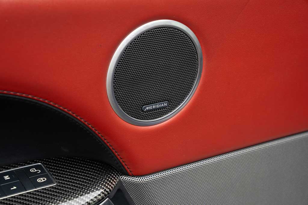 Land Rover Sport SVR