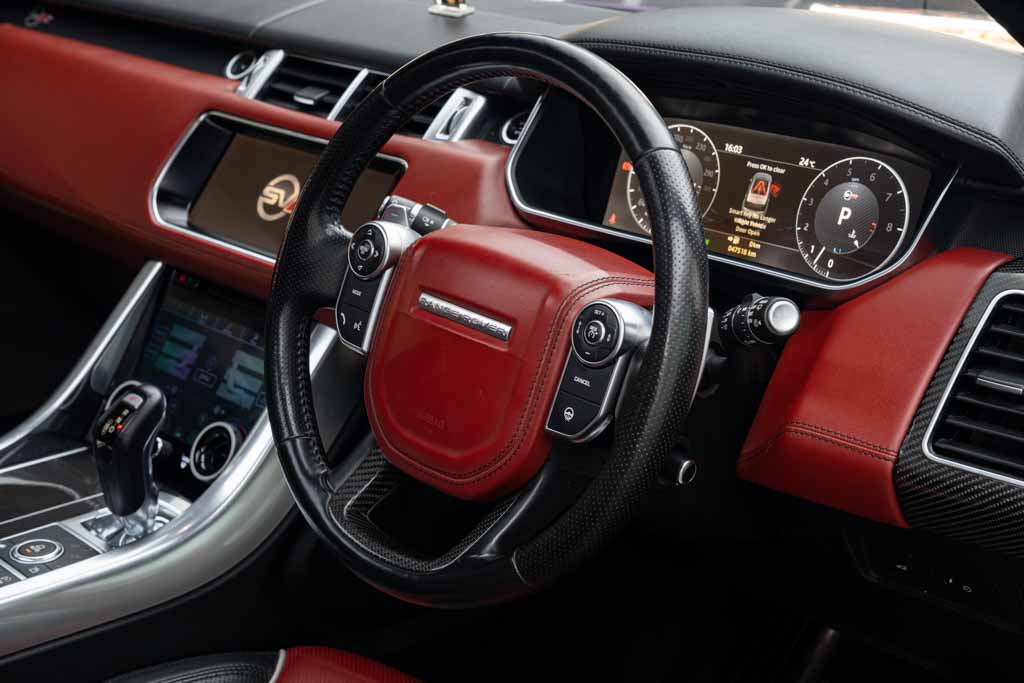 Land Rover Sport SVR