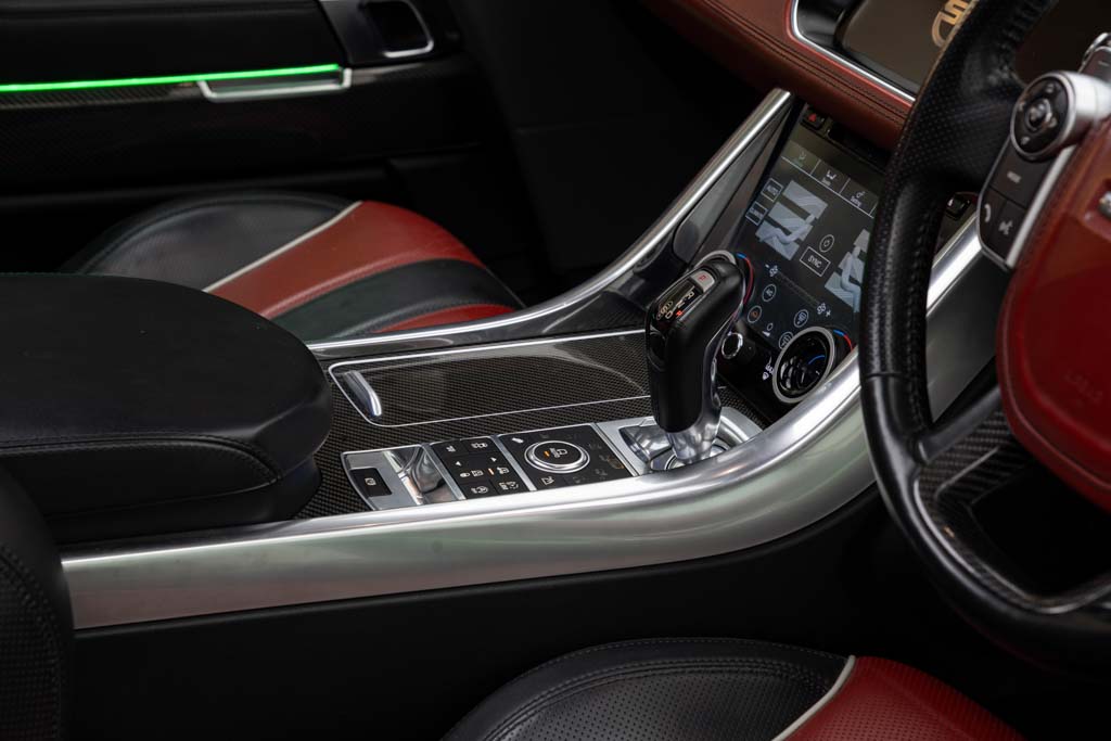 Land Rover Sport SVR