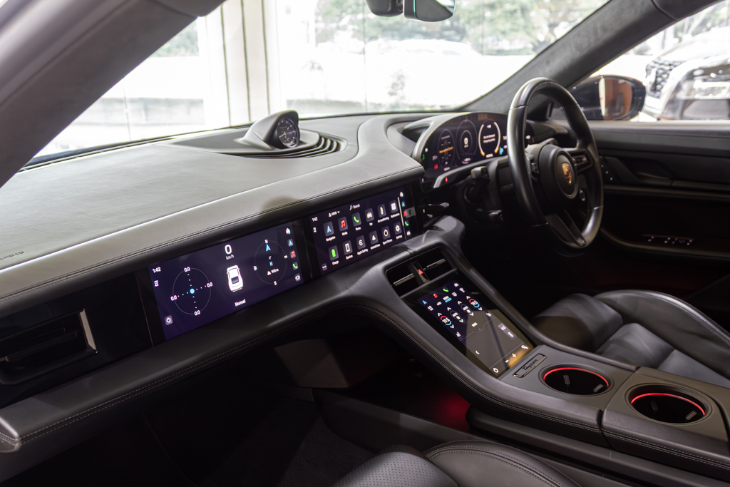 Porsche Taycan Turbo 