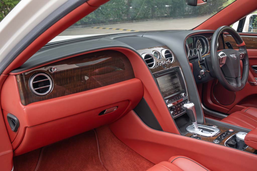 Bentley Flying Spur W12