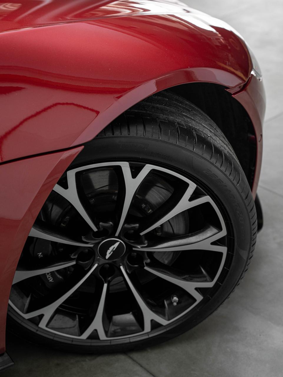 Aston Martin Vantage V8 Exterior Image