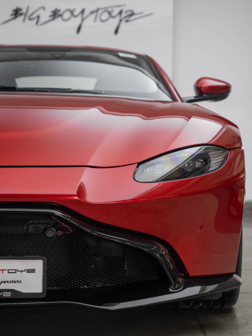Aston Martin Vantage V8 Exterior Image