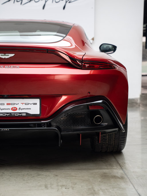 Aston Martin Vantage V8 Exterior Image