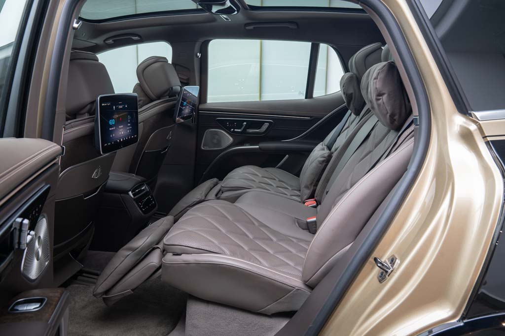 Mercedes Maybach EQS SUV 680