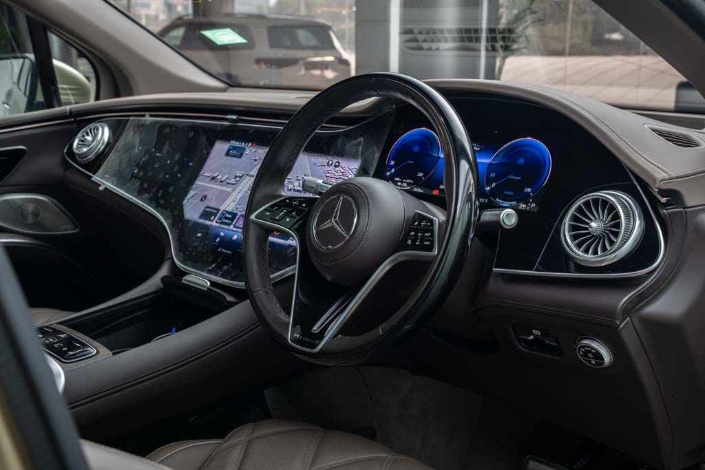 Mercedes Maybach EQS SUV 680