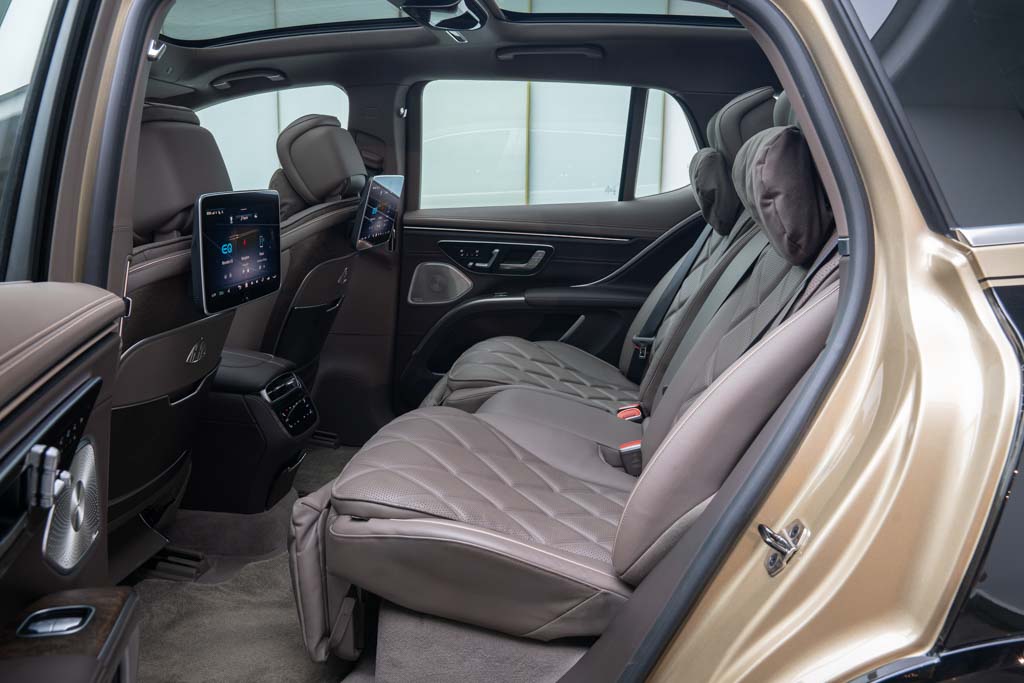 Mercedes Maybach EQS SUV 680