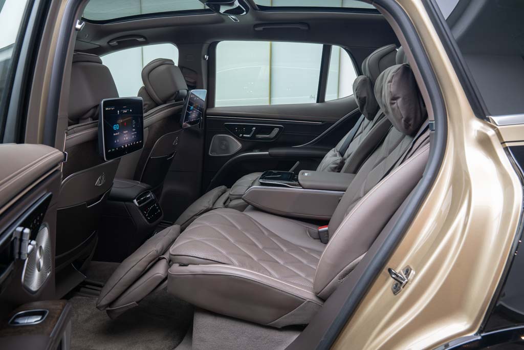 Mercedes Maybach EQS SUV 680