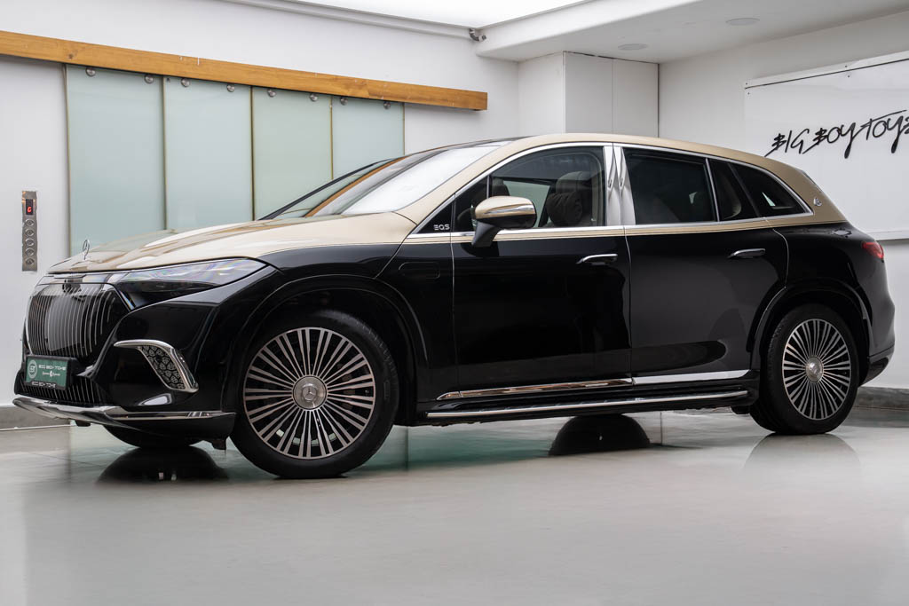 Mercedes Maybach EQS SUV 680
