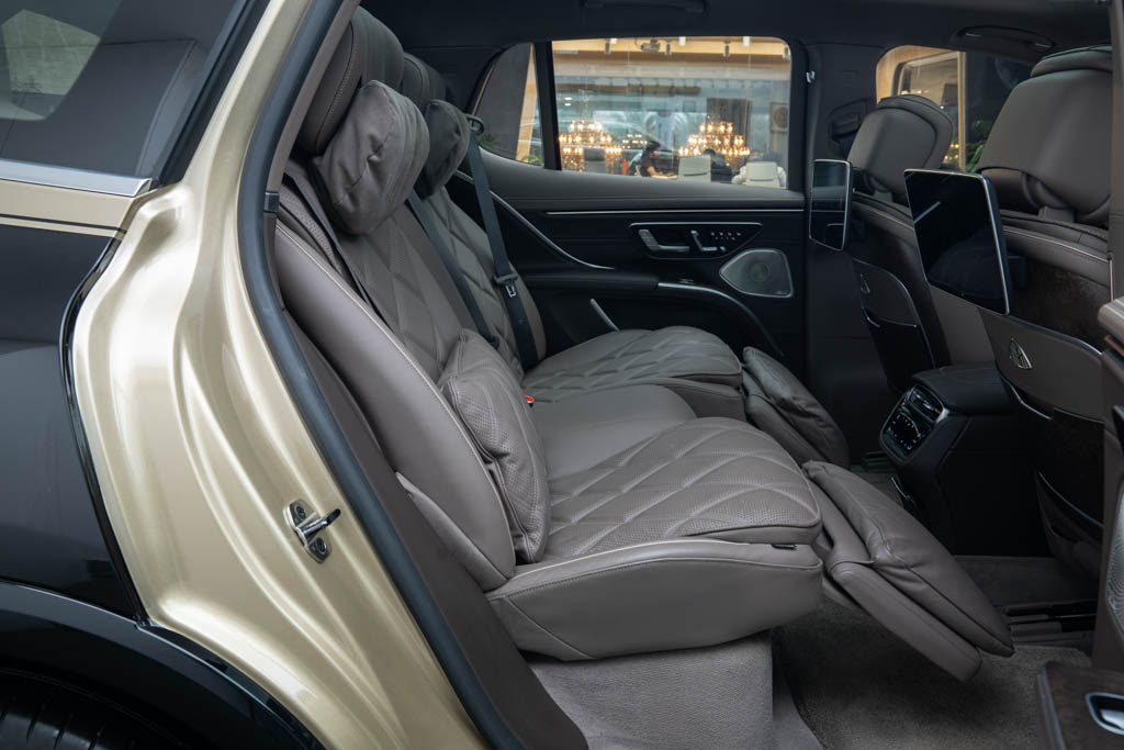 Mercedes Maybach EQS SUV 680