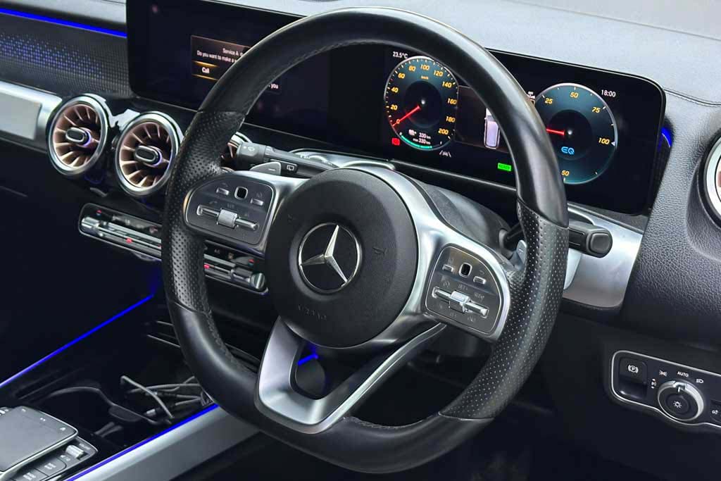 Mercedes Benz EQB 350 4matic
