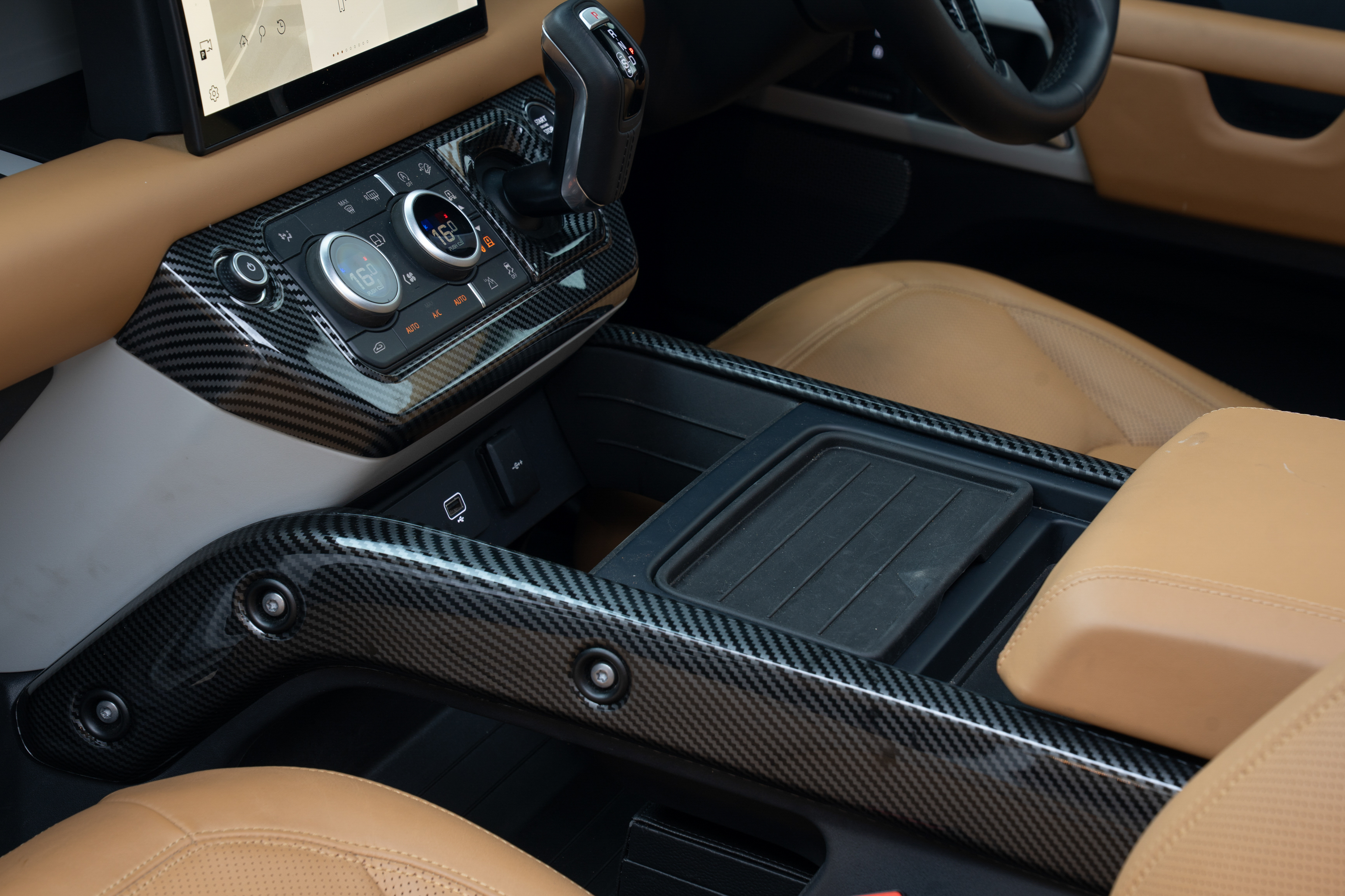 Land Rover Defender 110 P300 HSE