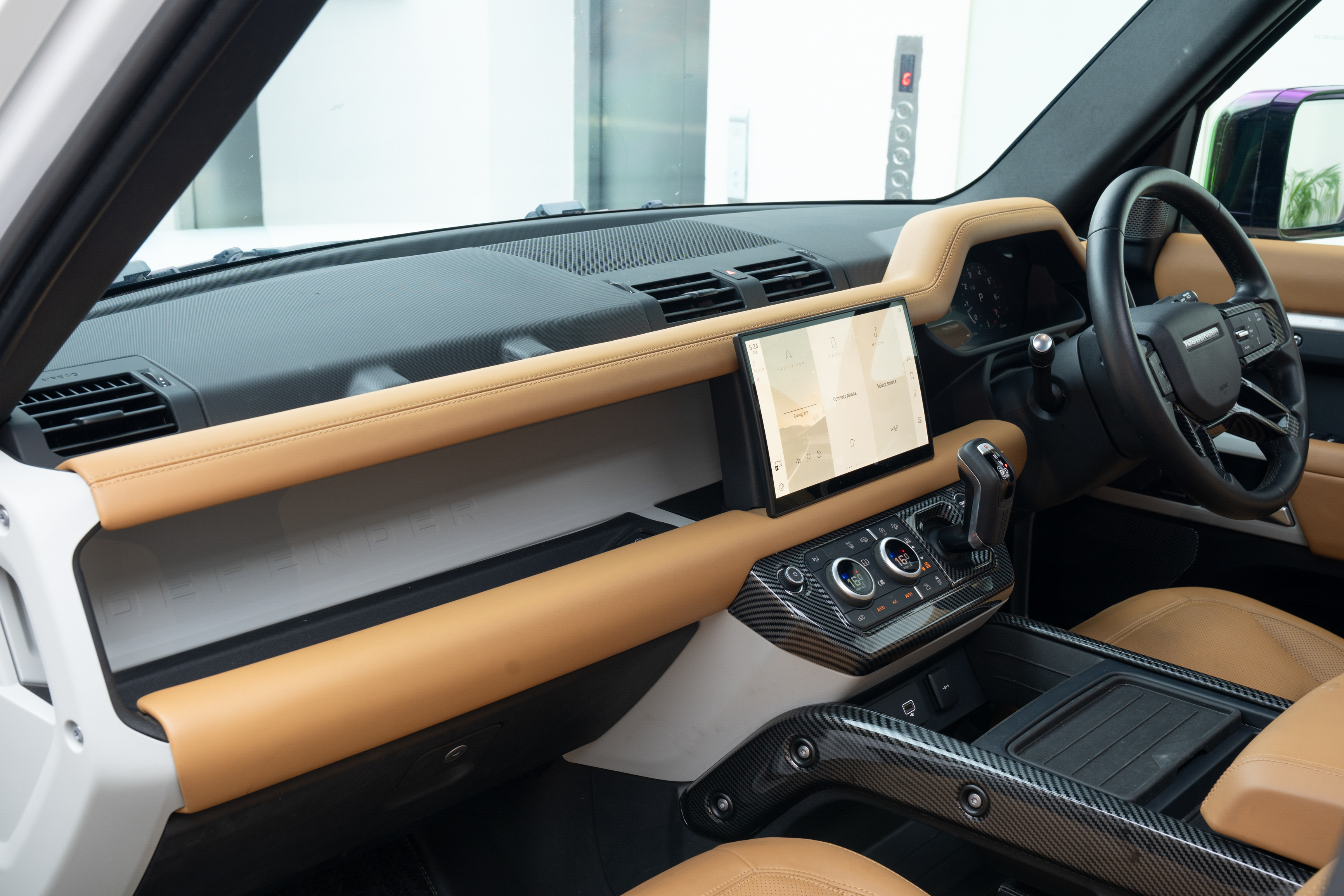 Land Rover Defender 110 P300 HSE