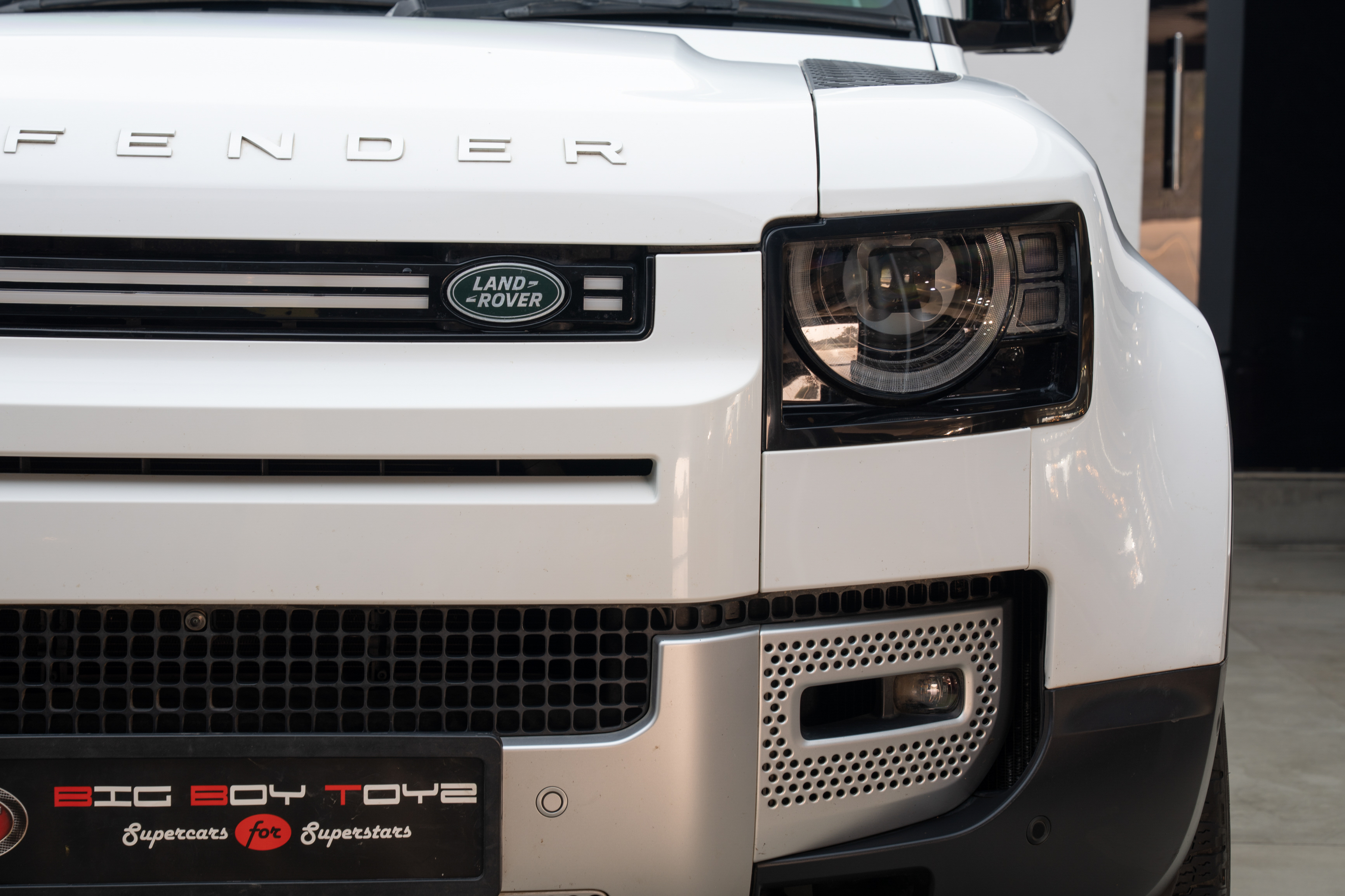 Land Rover Defender 110 P300 HSE