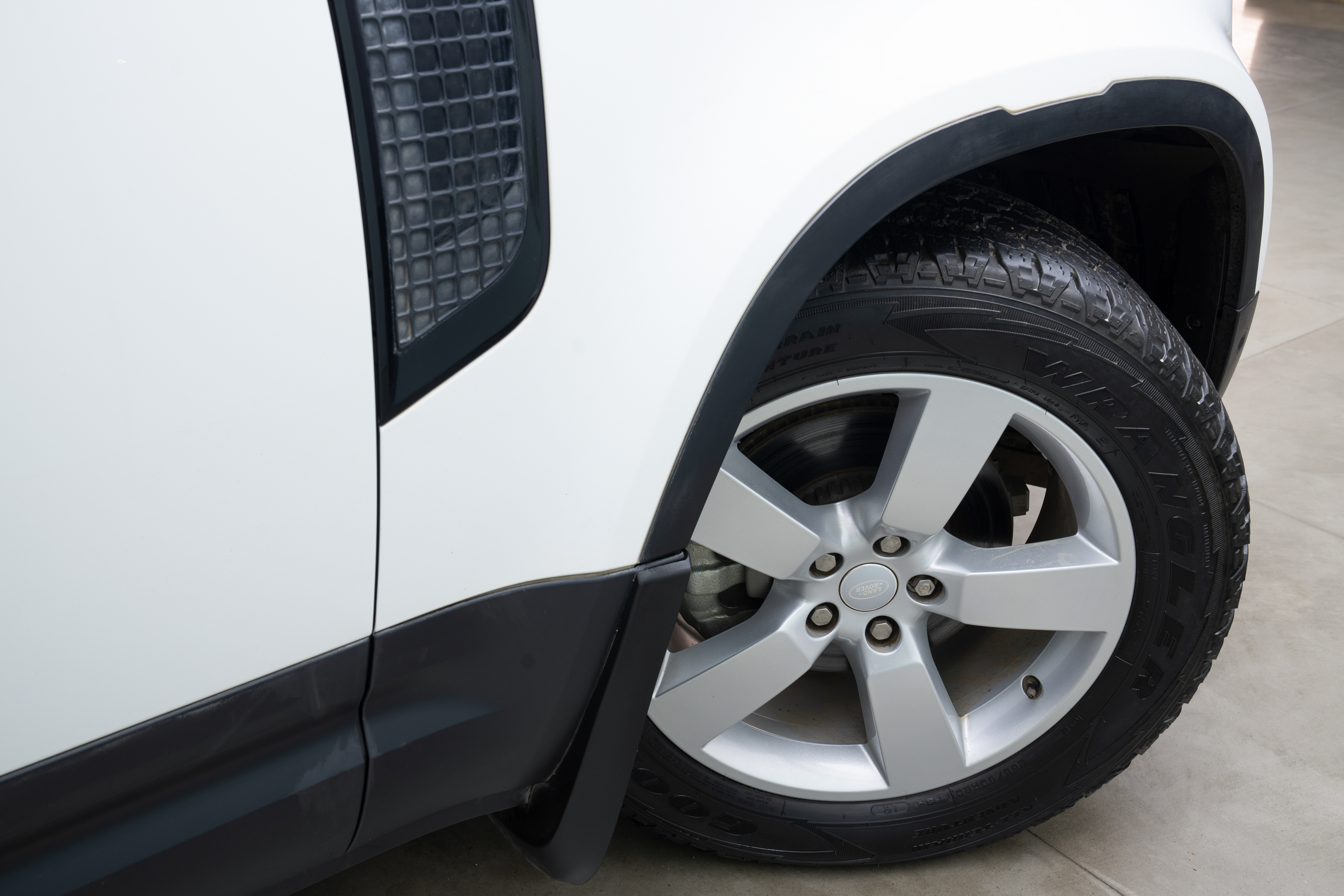 Land Rover Defender 110 P300 HSE