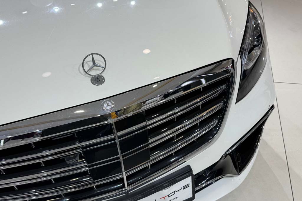 Mercedes Benz S500