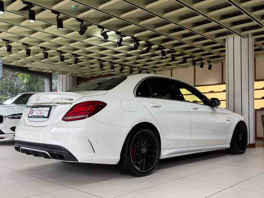 Mercedes AMG C63s