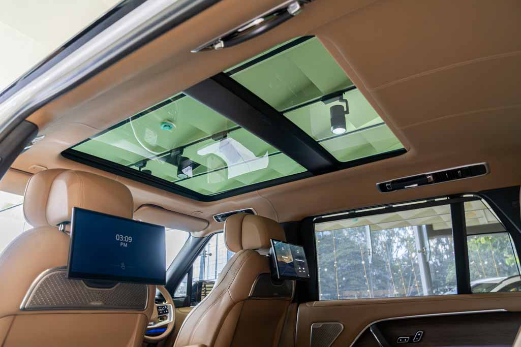 Range Rover P400 LWB Autobiography