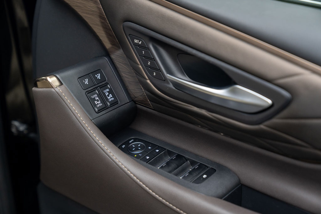 Toyota Vellfire VIP Executive