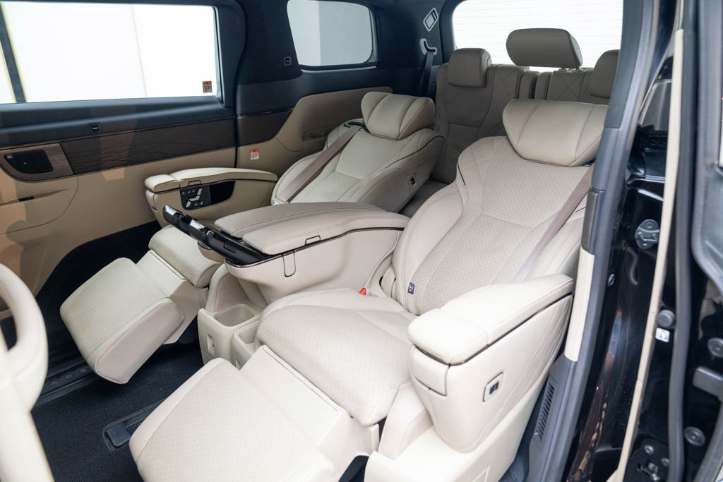 Toyota Vellfire VIP Executive