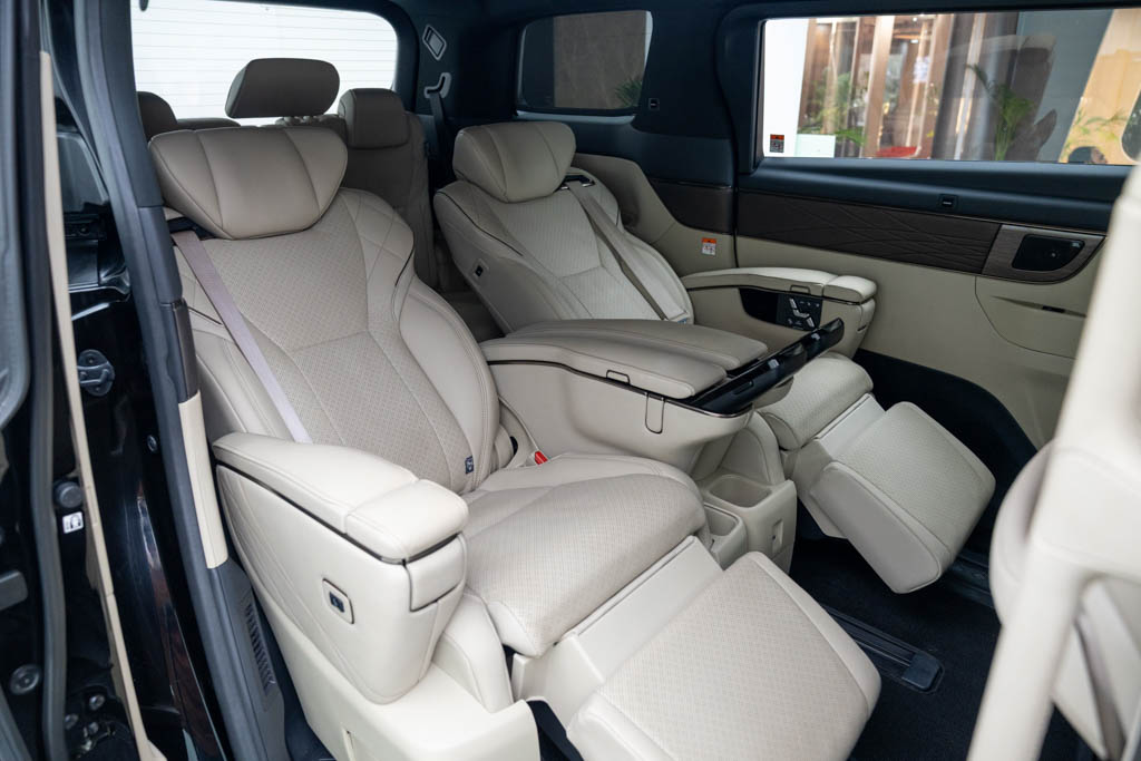 Toyota Vellfire VIP Executive