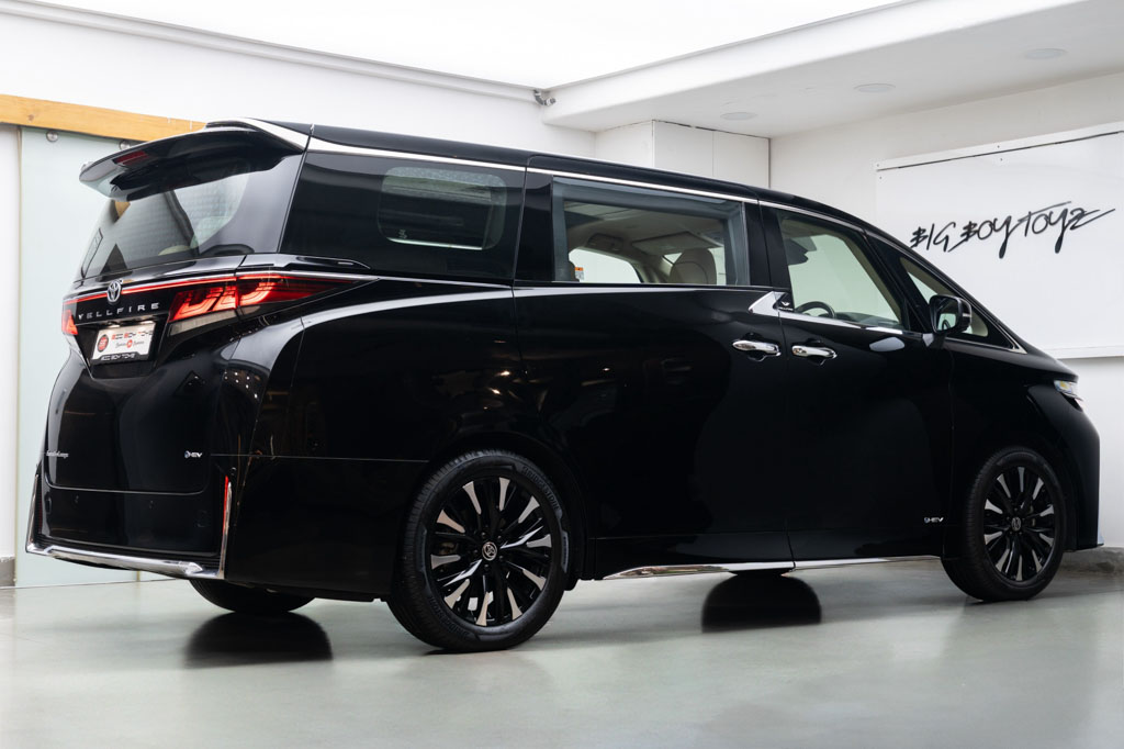 Toyota Vellfire VIP Executive