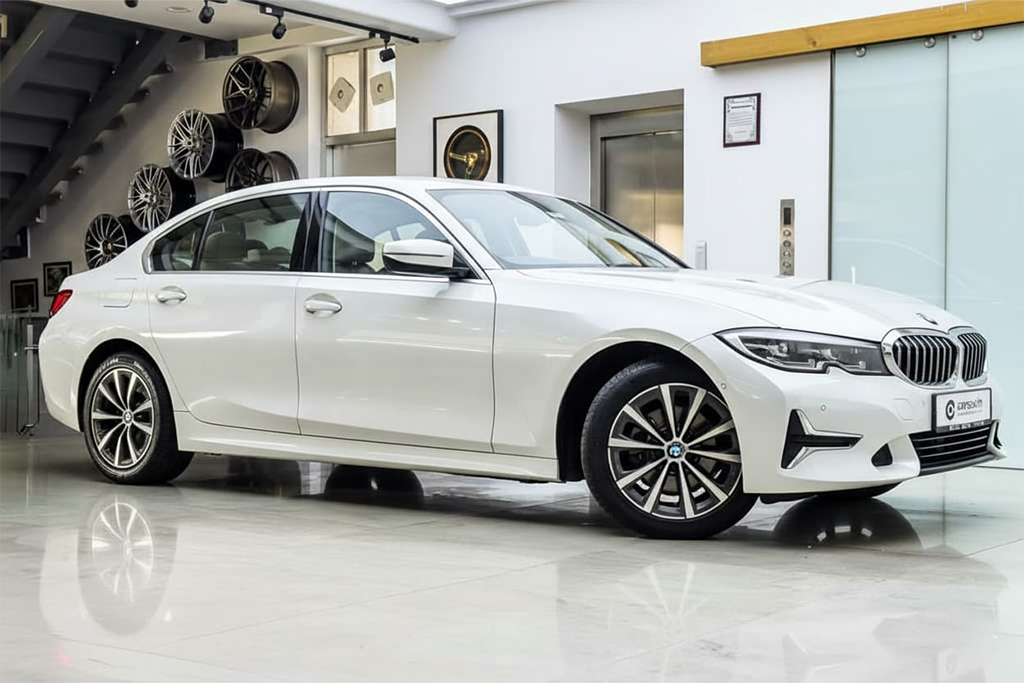 BMW 330Li Luxury Line