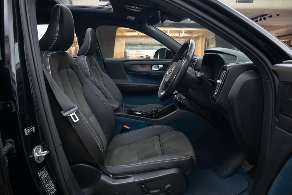 VOLVO XC40 RECHARGE P8