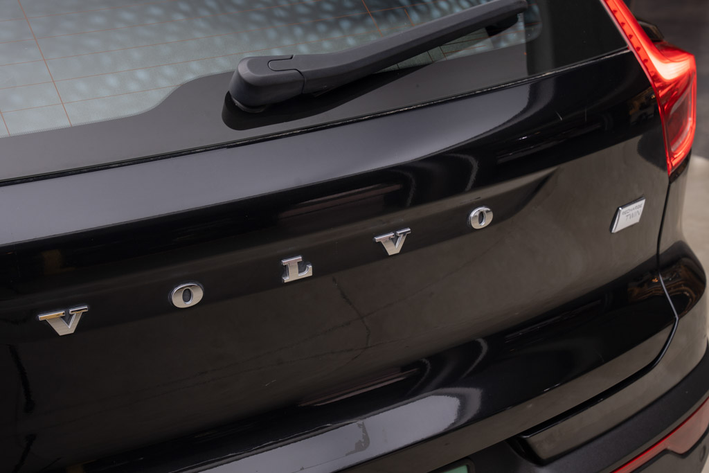 VOLVO XC40 RECHARGE P8