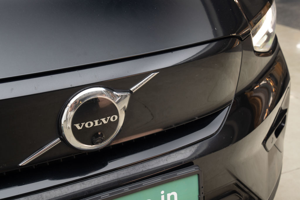 VOLVO XC40 RECHARGE P8