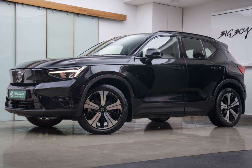 VOLVO XC40 RECHARGE P8