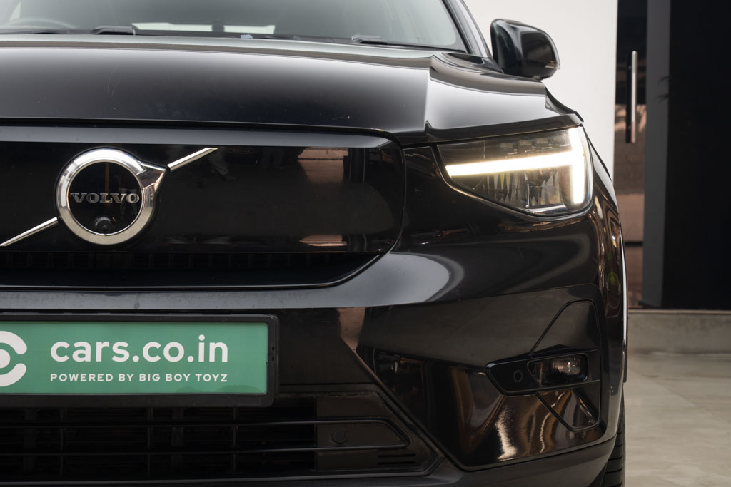 VOLVO XC40 RECHARGE P8