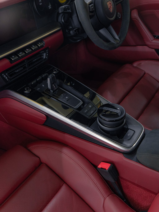 Porsche 992 911 Carrera