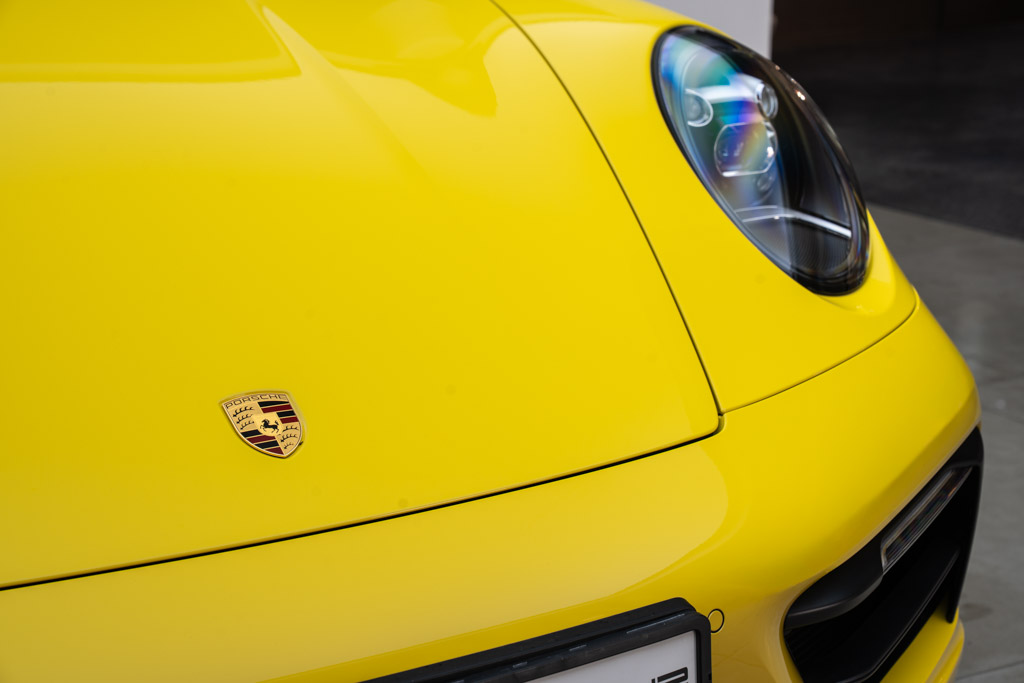 Porsche 992 911 Carrera
