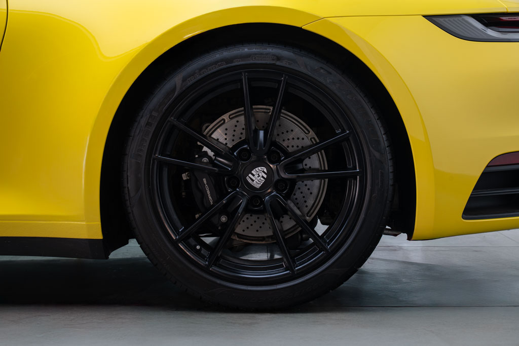 Porsche 992 911 Carrera