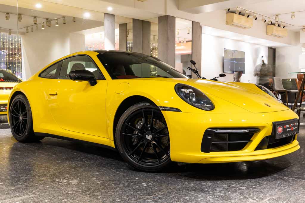 Porsche 992 911 Carrera