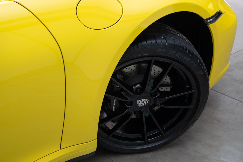 Porsche 992 911 Carrera
