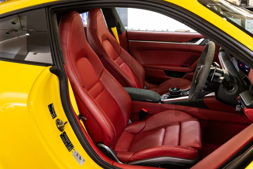 Porsche 992 911 Carrera