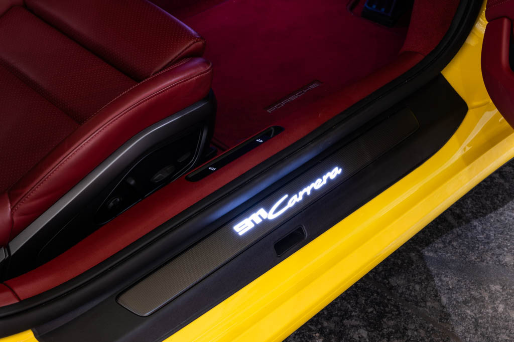 Porsche 992 911 Carrera