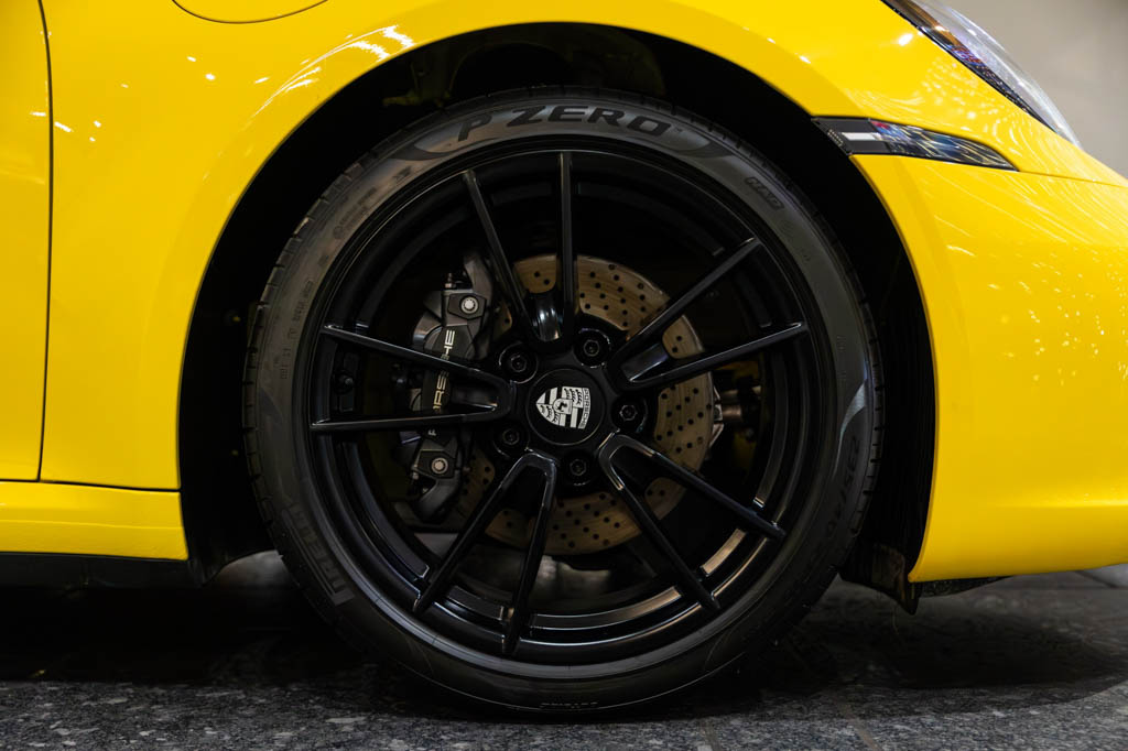 Porsche 992 911 Carrera