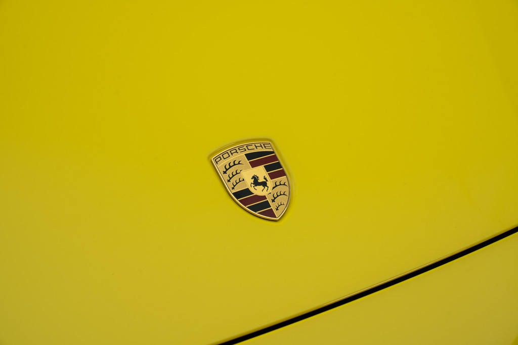 Porsche 992 911 Carrera