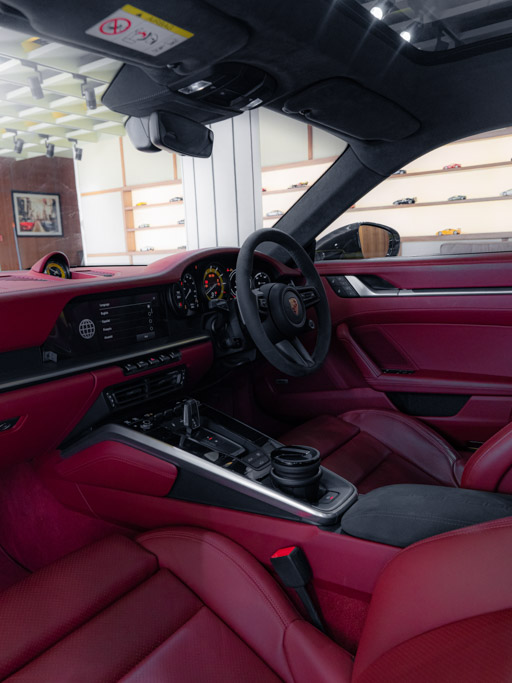 Porsche 992 911 Carrera