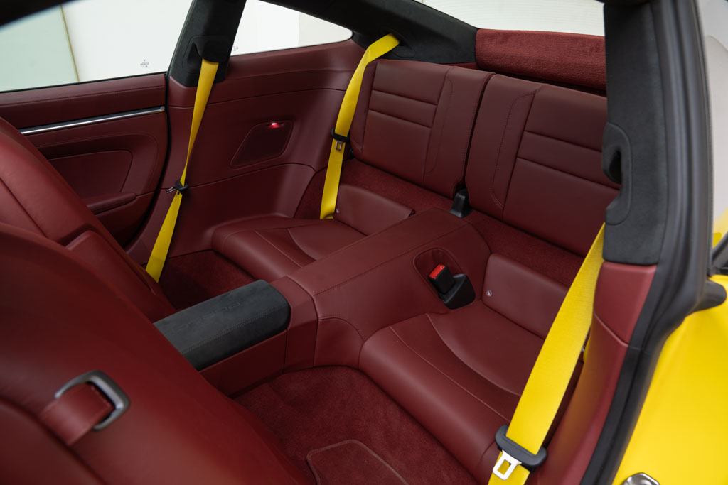 Porsche 992 911 Carrera