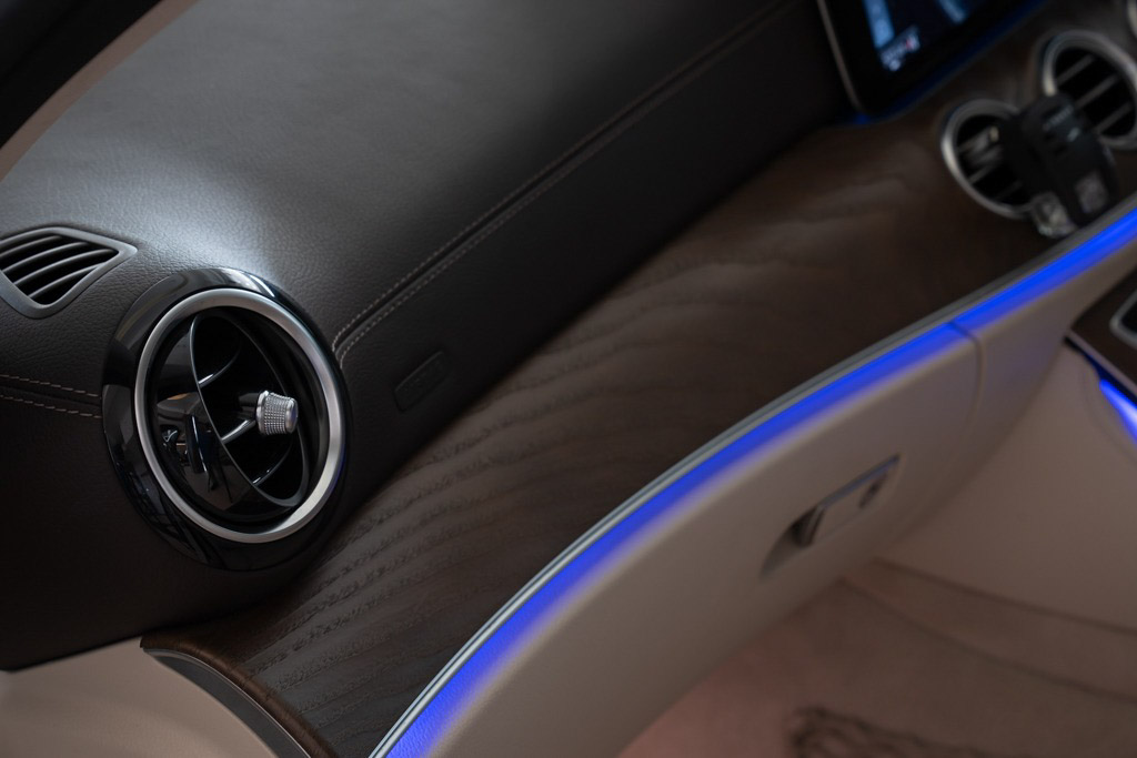 MERCEDES BENZ E220D Exclusive