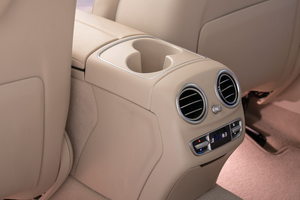 MERCEDES BENZ E220D Exclusive