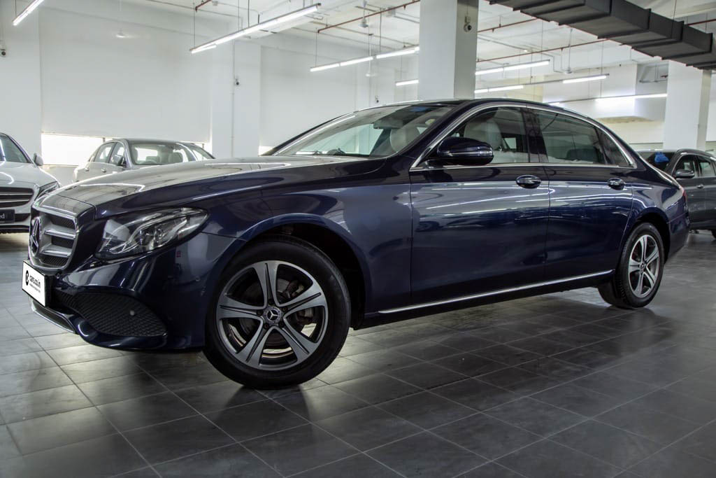 MERCEDES BENZ E220D Exclusive